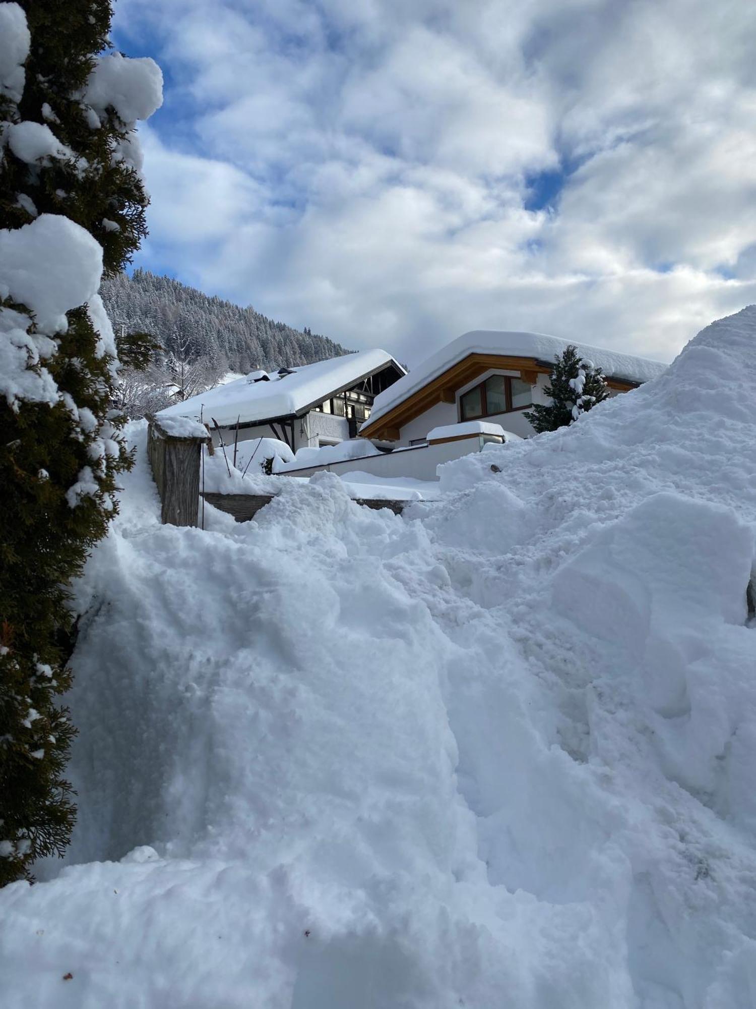 Ferienwohnung Jeller เลียนซ์ ภายนอก รูปภาพ