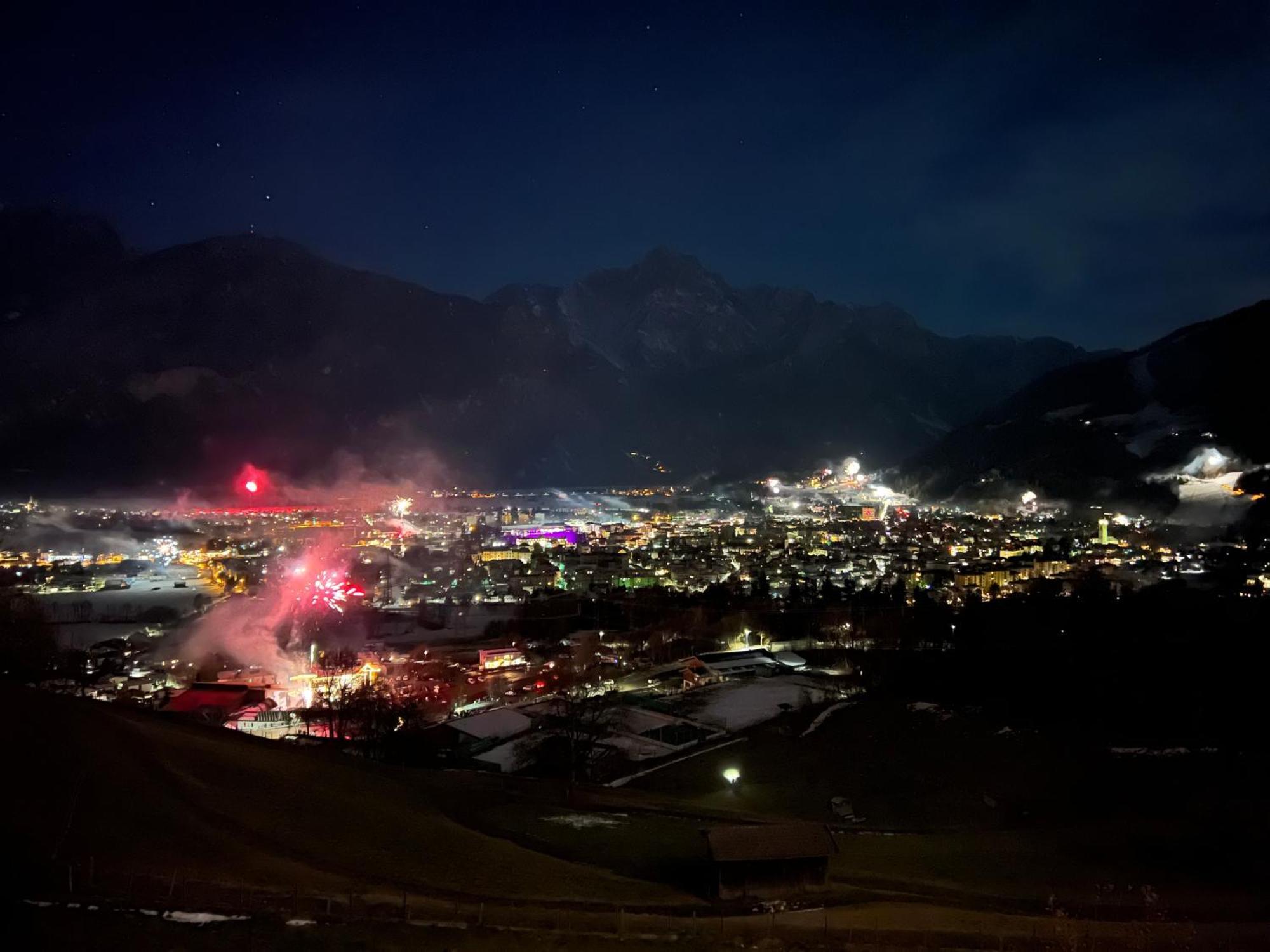 Ferienwohnung Jeller เลียนซ์ ภายนอก รูปภาพ